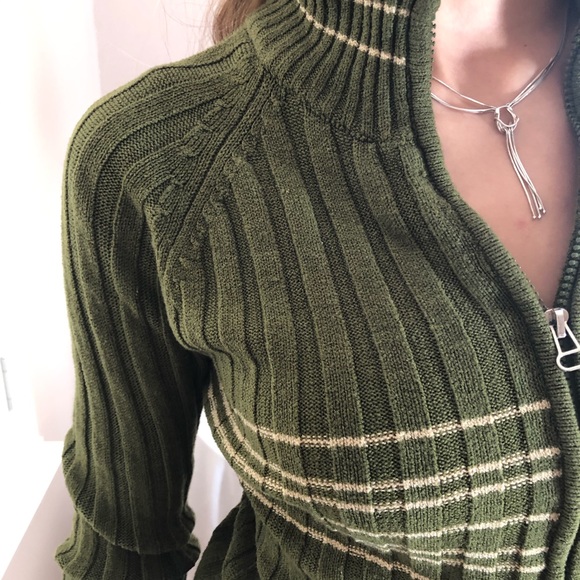 Solddd Outtt - Picture 3 of 5